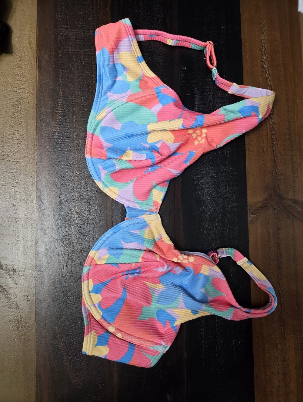 Curvy Underwire Floral Bikini Top